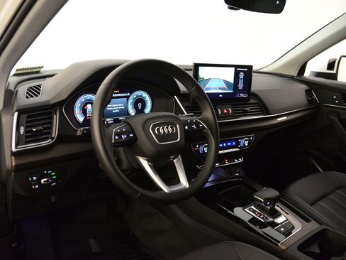Certified 2025 Audi Q5 Premium w/ Convenience Plus Package image 30