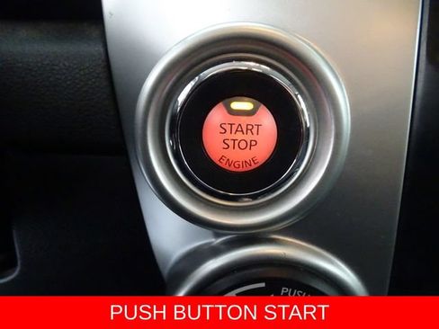 Used 2018 Nissan Titan SV w/ SV Convenience Package AWD/4WD image 9