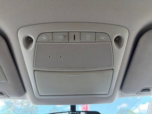 Used 2018 Nissan Rogue S FWD image 25