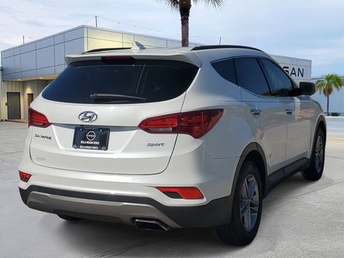 Used 2017 Hyundai Santa Fe Sport FWD image 6