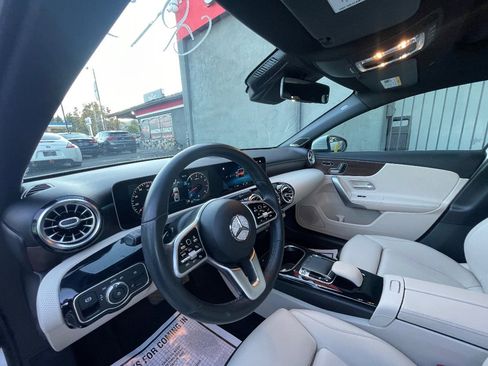Used 2019 Mercedes-Benz A 220 image 9
