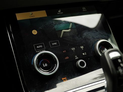 Used 2022 Land Rover Range Rover Evoque SE image 18