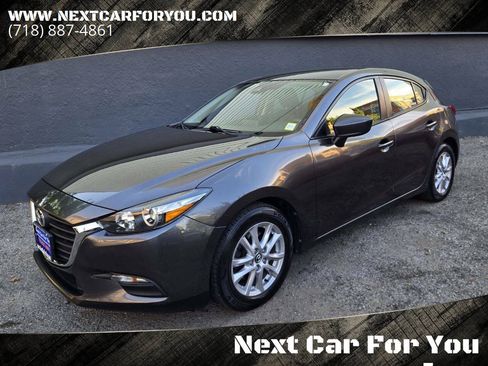 Used 2018 MAZDA MAZDA3 Sport FWD image 1