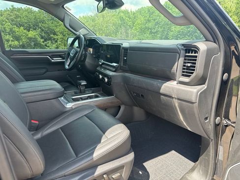 Used 2023 GMC Sierra 1500 SLT AWD/4WD image 8