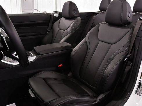 Used 2026 BMW 430i Convertible image 25