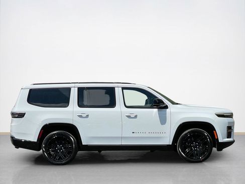 New 2026 Jeep Grand Wagoneer Limited AWD/4WD image 9