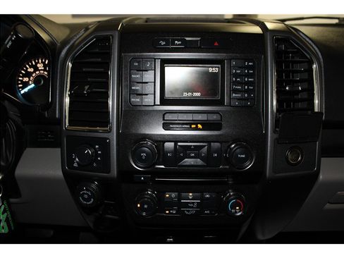 Used 2016 Ford F150 XLT w/ Trailer Tow Package image 29