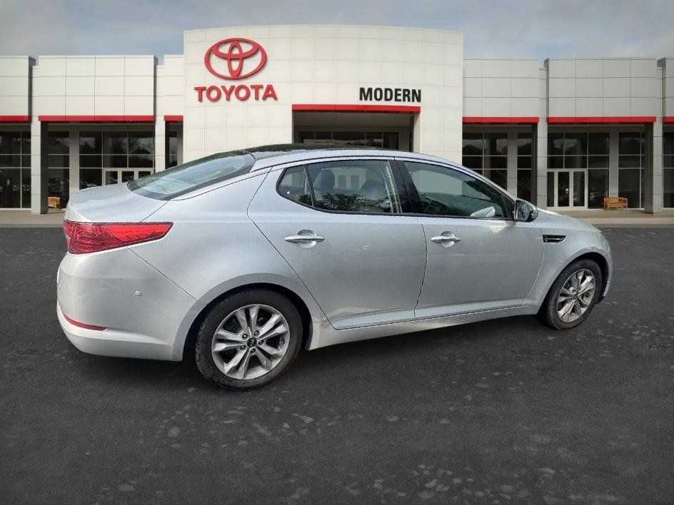 Used 2011 Kia Optima EX w/ Premium Pkg FWD image 22
