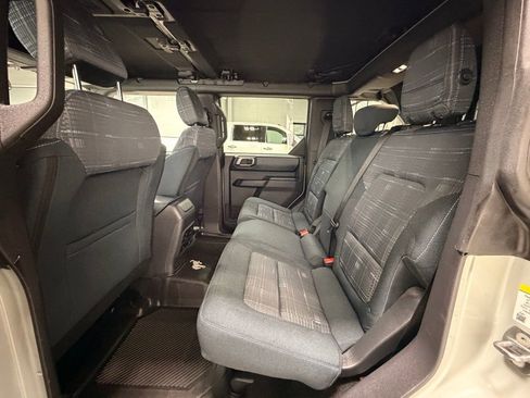 Used 2023 Ford Bronco Heritage Edition image 13