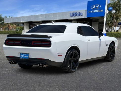 Used 2016 Dodge Challenger R/T w/ Driver Convenience Group RWD image 3