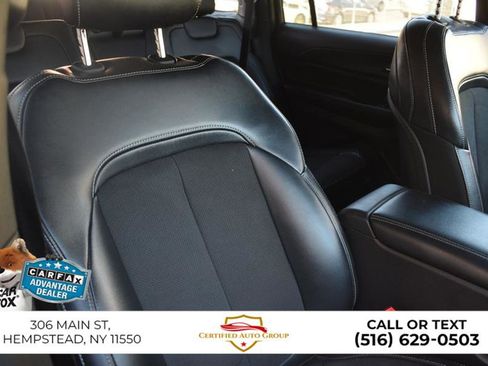 Used 2024 Jeep Grand Cherokee L Laredo image 24