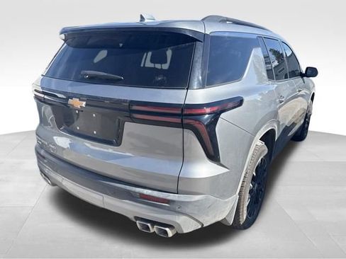 Used 2026 Chevrolet Traverse LT w/ Sun and Wheel Package AWD/4WD image 13