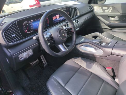 New 2025 Mercedes-Benz GLS 450 4MATIC image 10