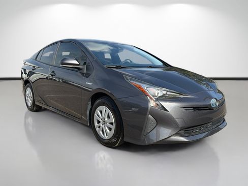 Used 2017 Toyota Prius One image 1