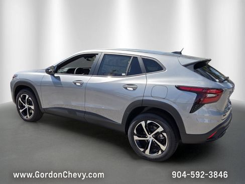 New 2026 Chevrolet Trax RS w/ Driver Confidence Package FWD image 4