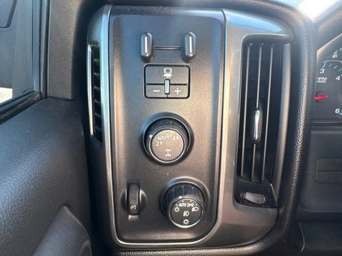 Used 2018 Chevrolet Silverado 1500 LT w/ All Star Edition AWD/4WD image 20