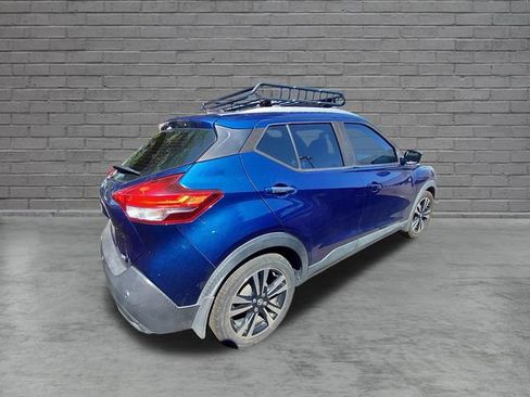 Used 2020 Nissan Kicks SV FWD image 2