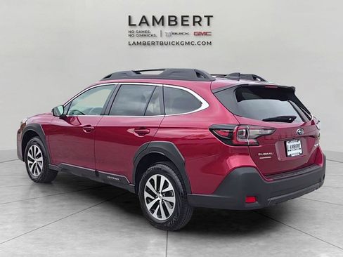 Used 2024 Subaru Outback Premium AWD/4WD image 3