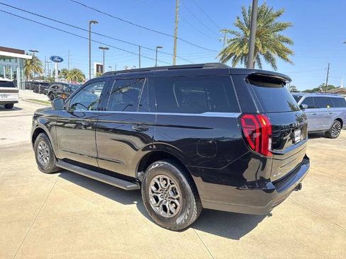 Certified 2025 Ford Expedition Active RWD image 6