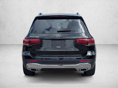 Used 2022 Mercedes-Benz GLB 250 image 5