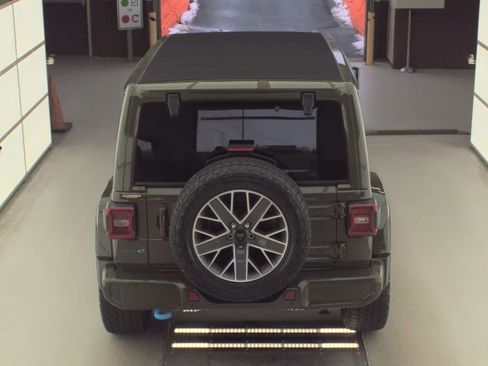 Used 2024 Jeep Wrangler High Altitude image 20
