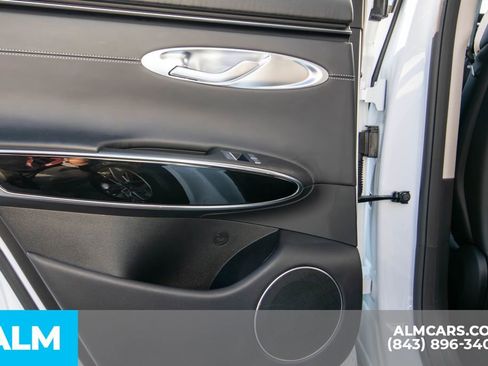 Used 2025 Genesis GV70 2.5T image 29