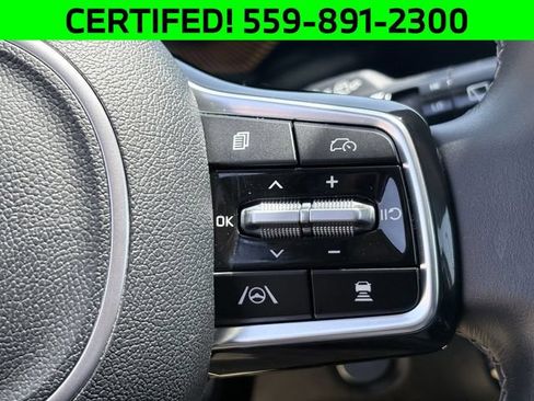 Certified 2025 Kia Sorento EX w/ Panoramic Sunroof Package FWD image 15