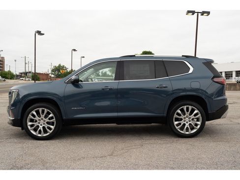 New 2026 GMC Acadia Denali FWD image 5
