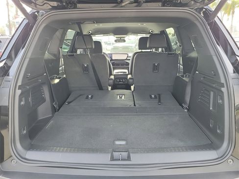 Used 2025 Buick Enclave Preferred image 25