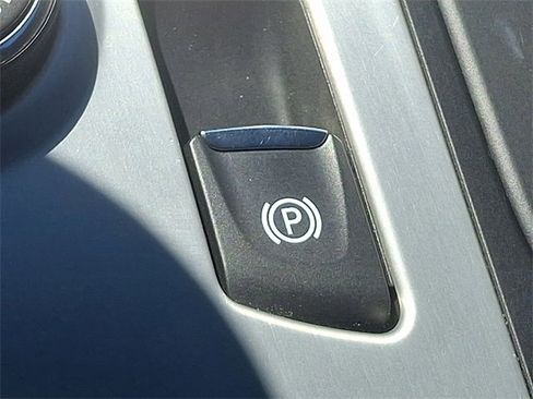 Used 2014 Chevrolet Corvette Stingray Coupe w/ 2LT Preferred Equipment Group image 26