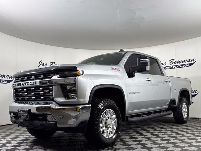 Used 2023 Chevrolet Silverado 2500 LT w/ Convenience Package AWD/4WD image 3