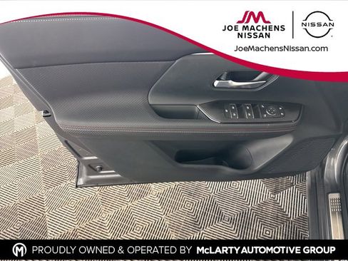 Certified 2025 Nissan Kicks SR w/ Illumination Package image 18