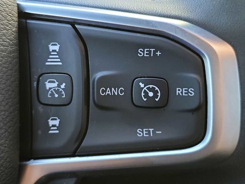 Used 2025 RAM 1500 Big Horn image 29