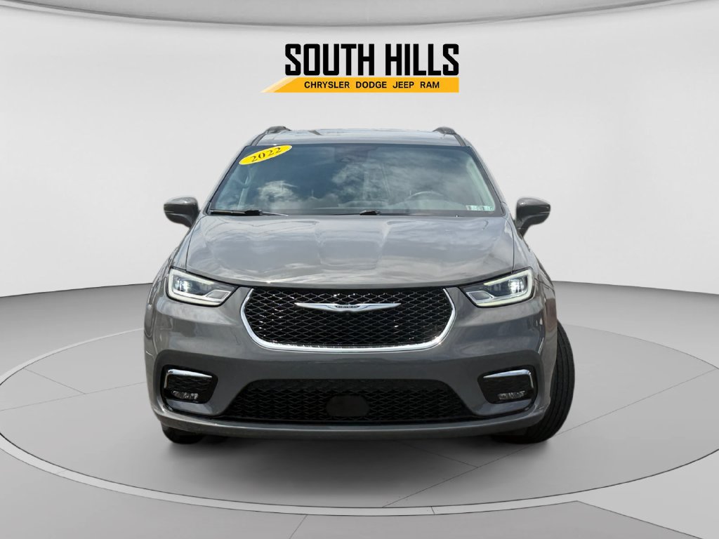 Used 2022 Chrysler Pacifica Touring-L AWD/4WD image 8