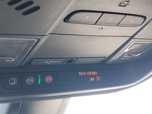 Used 2023 Buick Enclave Premium AWD/4WD image 32