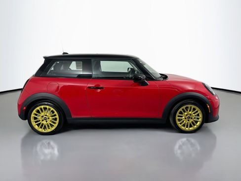 Certified 2025 MINI Cooper S image 5