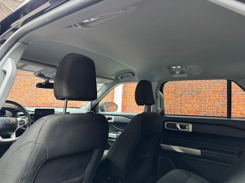 Certified 2023 Ford Explorer XLT image 25