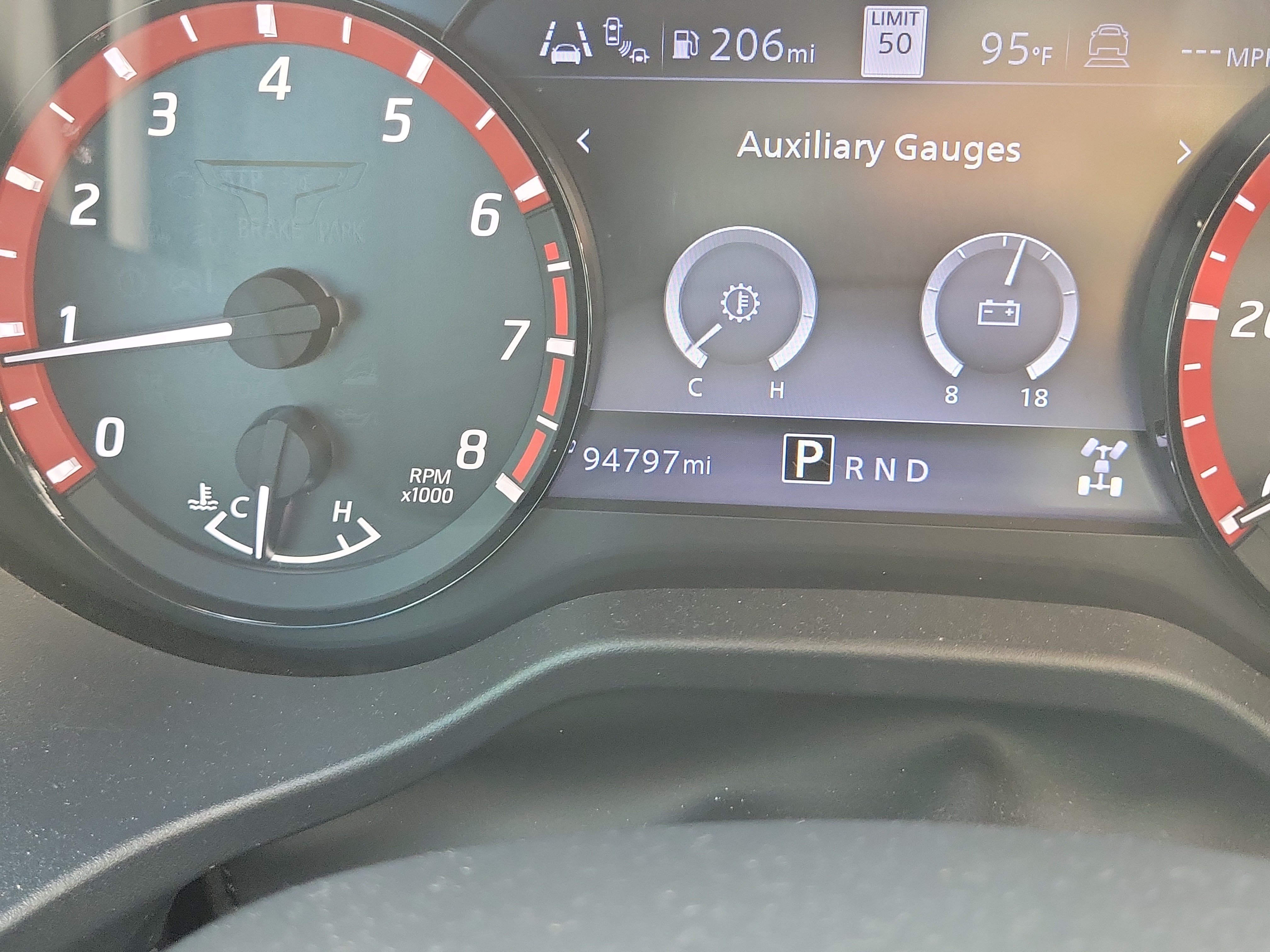 Used 2021 Nissan Titan PRO-4X w/ Pro-4x Convenience Package AWD/4WD image 24