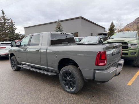 New 2026 RAM 2500 Laramie w/ Night Edition AWD/4WD image 10