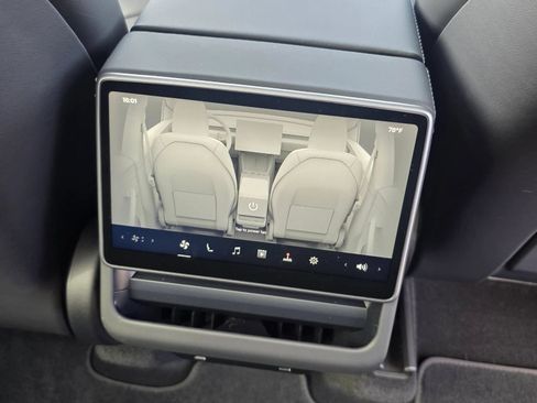 Used 2026 Tesla Model Y AWD image 16