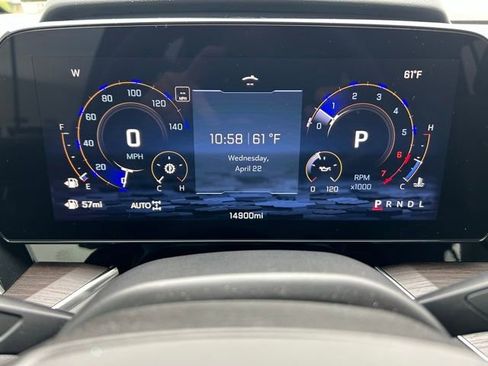 Used 2025 Chevrolet Suburban Z71 w/ Z71 Off-Road Package AWD/4WD image 18