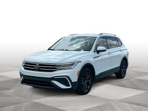 Used 2022 Volkswagen Tiguan SE FWD image 4