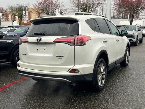 Used 2016 Toyota RAV4 Limited image 9