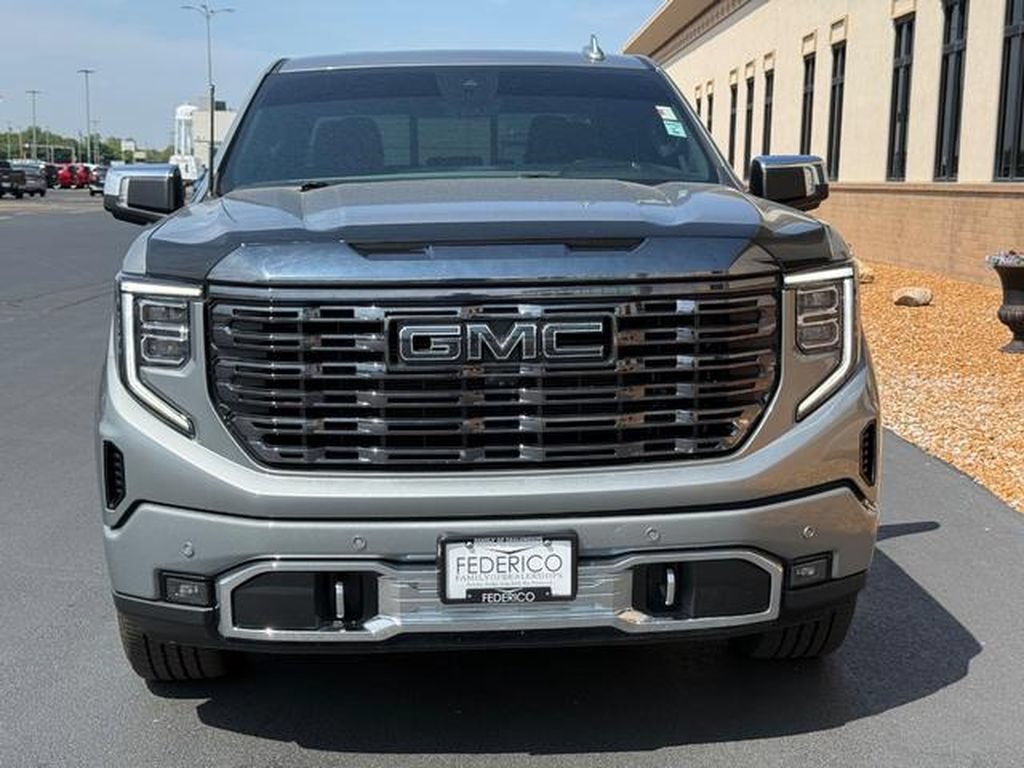 Used 2023 GMC Sierra 1500 Denali Ultimate AWD/4WD image 11