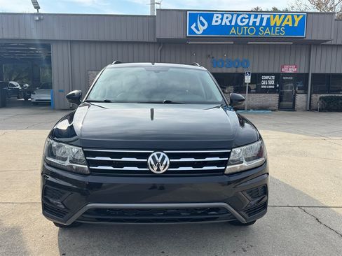 Used 2021 Volkswagen Tiguan SE FWD image 4