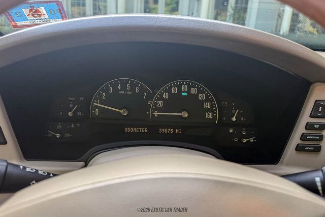 Used 2004 Cadillac XLR RWD image 36