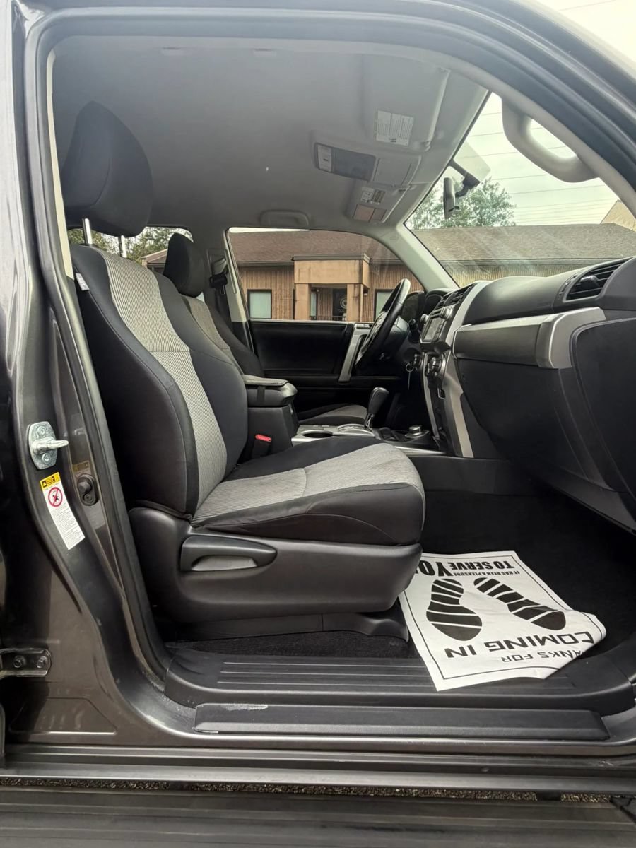 Used 2014 Toyota 4Runner SR5 w/ Convenience Package AWD/4WD image 11