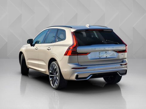 New 2026 Volvo XC60 T8 Ultra w/ Protection Package Premier AWD/4WD image 4