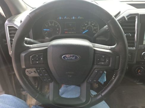 Used 2016 Ford F150 XLT w/ Equipment Group 302A Luxury image 33