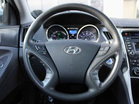 Used 2014 Hyundai Sonata Hybrid image 15